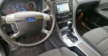 Ford Mondeo IV Kombi 2.0 Duratorq TDCi DPF 140KM 2012 Ford Mondeo Ford Mondeo 2.0 TDCi Titanium 2.0 Diesel 140KM, zdjęcie 3