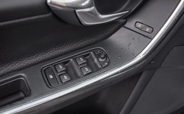 Volvo V60 I Kombi 1.6 T3 150KM 2013 Volvo V60 1.6TURBO 150KM Skora Navi Alu Pdc Full Serwis Gwarancjia 1.6, zdjęcie 15