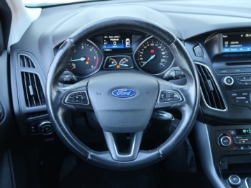 Ford Focus III Kombi Facelifting 1.5 TDCi 95KM 2015 Ford Focus 1.5 TDCi, Salon Polska, Skóra, Klima, zdjęcie 20