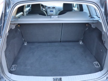 Ford Focus II Focus C-Max 1.6 TDCi 109KM 2009 Ford Focus 1.6 TDCi, HAK, Klima, Klimatronic, zdjęcie 13