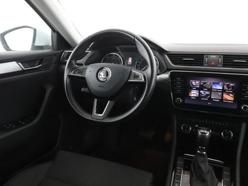 Skoda Superb III Scout 2.0 TDI 190KM 2019 Škoda Superb Skoda Superb 190KM, 4x4, Navi,, zdjęcie 15