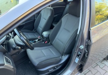 Hyundai i30 II Wagon Facelifting 1.4 MPI 100KM 2015 Hyundai i30 1,4 100KM LIFT Key-less Kamera Navi Bezwypadkowy SERWIS Super, zdjęcie 20