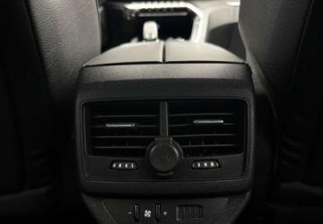Peugeot 5008 II Crossover 1.6 THP 165KM 2018 Peugeot 5008 I-COCKPIT Android Auto Apple CarPlay Hak Skora Zamiaan Raty G, zdjęcie 22