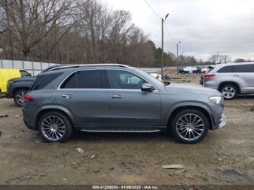 Mercedes GLE V167 2022 Mercedes-Benz GLE 2022, 2.0L, 4x4 2.0 Benzyna 255KM, zdjęcie 3