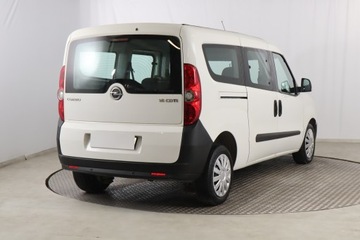 Opel Combo D Tour 1.6 CDTI 105KM 2015 Opel Combo 1.6 CDTI, Klima, Parktronic, zdjęcie 4