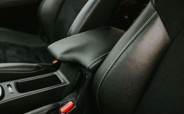 Toyota Hilux VIII Podwójna kabina Facelifting 2024 2.8 D-4D 204KM 2025 Toyota Hilux Zawieszenie Old Man Emu Wyciagarka Warn Oswietlenie Lazer N, zdjęcie 25