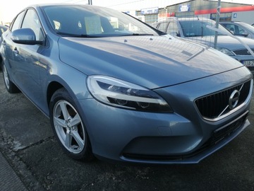 Volvo V40 II Hatchback Facelifting 2.0 D2 120KM 2018 Volvo V40 II 2.0 2,0 bezwypadkowy, serwisowany, zdjęcie 5