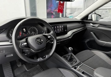 Skoda Octavia IV Liftback 1.5 TSI EVO 150KM 2022 Skoda Octavia Reflektory LED Kamera Keyless Lane Assist Salon PL FVAT, zdjęcie 13