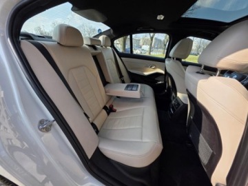 BMW Seria 3 G20-G21 Limuzyna 2.0 330e 292KM 2023 BMW 3 G20 330e 2.0l hybryda Plug-In 292KM * Przebieg: 55,158km, zdjęcie 32