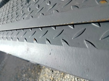 Погрузочная рампа 1,50 м х 2,50 м, возможность 6 тонн