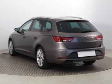 Seat Leon III ST 2.0 TDI CR 184KM 2015 Seat Leon 2.0 TDI FR, 181 KM, DSG, Skóra, Navi, zdjęcie 3