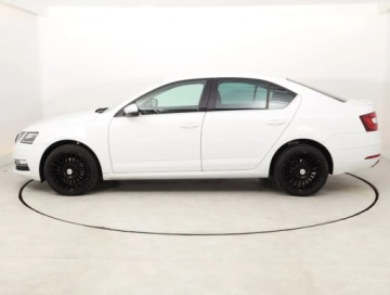 Skoda Octavia III Liftback Facelifting 1.5 TSI ACT 150KM 2019 Skoda Octavia 1.5 TSI, Salon Polska, Klima, zdjęcie 2