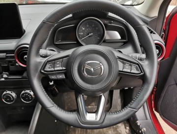 MAZDA 2 DJ DL VOLANT 2023 SKOR ZANA JAKO NOVÁ MULTIFUNKČNÍ