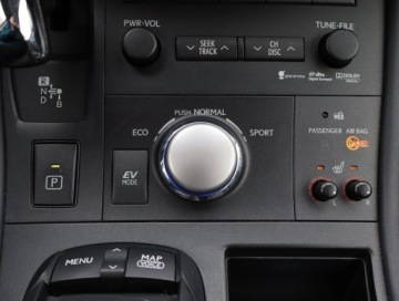 Lexus CT Hatchback 5d 200h 136KM 2011 Lexus CT 200h, Automat, Skóra, Navi, Xenon, Klima, zdjęcie 17