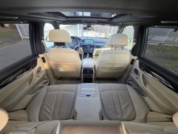 BMW X5 F15 SUV xDrive50i 450KM 2014 BMW X5 xDrive50i V8 4.4 450KM*Salon PL Bezwypadkowy * VAT23% * Individual, zdjęcie 31