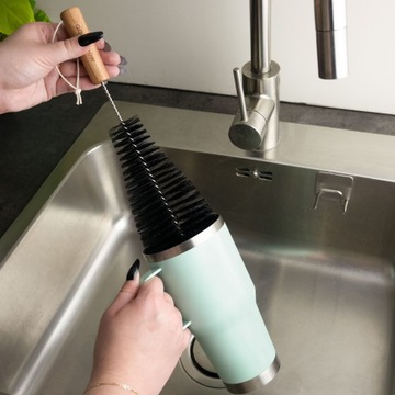 SZCZOTKA DO CZYSZCZENIA BUTELEK SATURATORA WODY WYCIOR DO MYCIA CZARNY