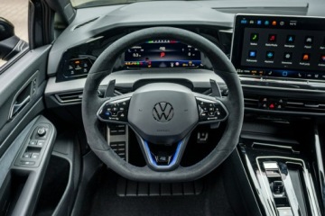 Volkswagen Golf VIII R Facelifting 2.0 TSI 333KM 2026 Volkswagen Golf R 2.0 TSI 4Motion 333 KM DSG -, zdjęcie 22