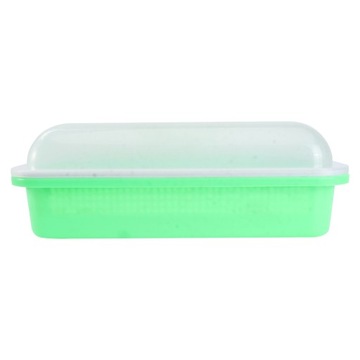 Izolacyjne plastikowe pojemniki na sadzonki