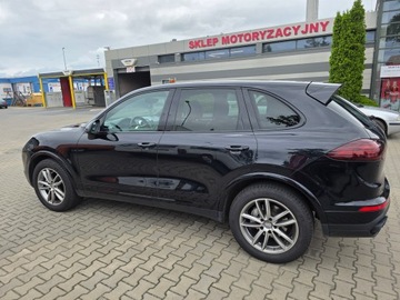 Porsche Cayenne II SUV Facelifting 4.2 D 385KM 2016 PORSCHE CAYENNE (92A) 4.2 S Zadbany, zdjęcie 4