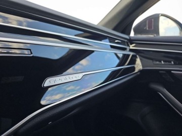 Audi A8 D5 Sedan Facelifting 3.0 55 TFSI 340KM 2023 Audi A8 Long, panoramiczny dach, skretna tylna os, kamery 360, head up, BO, zdjęcie 19