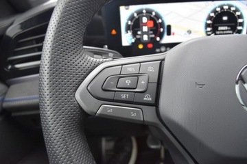 Volkswagen Passat B9 2024 Volkswagen Passat SalonPL 265KM 4x4 DSG R-line DCC Pakiety PANORAMA Kam.36, zdjęcie 13