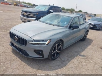 Volvo 2024 Volvo S60 2024r, Plus Dark, 2.0L 2.0 Benzyna 250KM, zdjęcie 1