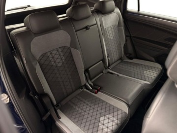 Volkswagen Tiguan Allspace SUV Facelifting 2.0 TDI SCR 200KM 2022 Volkswagen Tiguan Allspace Wersja R-Line DSG 4x4 Gwarancja FV23 Salo, zdjęcie 22