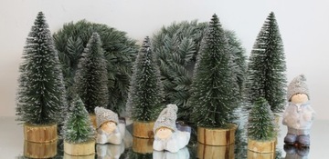 Mini choinka na pieńku z oświetleniem LED 25 cm sr