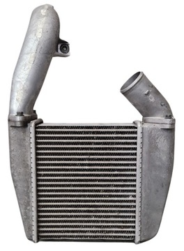 INTERCOOLER CHLADIČ PRAVÁ NISSAN GTR R35