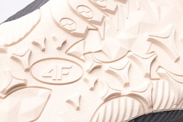 САНДАЛИИ ЖЕНСКИЕ 4F СПОРТИВНАЯ ОБУВЬ НА ЛИПУЧКЕ SS23F016