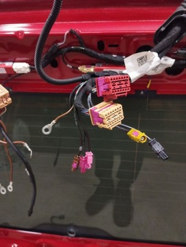 PORSCHE CAYENNE (9Y0 9Y3) 2021 ZADNÍ VÍKO KUFRU KUFRU