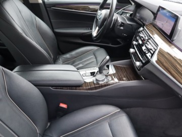 BMW Seria 5 G30-G31 Limuzyna 530e iPerformance 252KM 2019 BMW 5 530e iPerformance, Salon Polska, Serwis ASO, zdjęcie 8