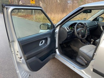 Skoda Fabia II Kombi 1.4 i 16V 85KM 2009 Skoda Fabia Skoda Fabia 1.4 MPI 5- Drzwi Klimatyzacja Bez Korozji Full Ser, zdjęcie 27