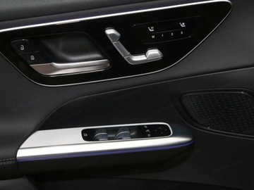 Mercedes GLC C254/X254 Coupe 2.0 220d 197KM 2025 GLC 220 d 4-Matic Avantgarde 2.0 (197KM) 2025, zdjęcie 12