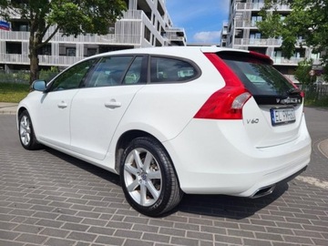 Volvo V60 I Kombi Facelifting 2.0 T5 DRIVE-E 245KM 2017 VOLVO V60 T5 2.0l benzyna 245KM*Dokumentacja * Zadbany * 141, 074km, zdjęcie 23