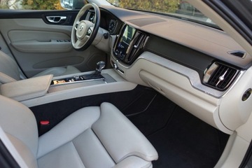 Volvo XC60 II Crossover D4 190KM 2018 Volvo XC 60 Inscription D4 AWD tempomat czujniki skora klima 2stref F, zdjęcie 11