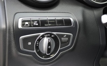 Mercedes Klasa C W205 Limuzyna 180 156KM 2017 Mercedes-Benz Klasa C 180 CGI Avangarde Automat Benzyna 1.6 Benzyna 156KM, zdjęcie 21