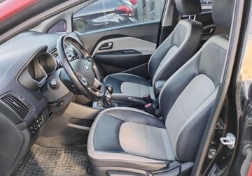 Kia Rio III Hatchback 5d Facelifting 1.4 WGT 90KM 2015 Kia Rio 2015r, 1.4 CRDI. Lekko uszkodzony prawy bok. Jezdzi. 1.4 Diesel, zdjęcie 6