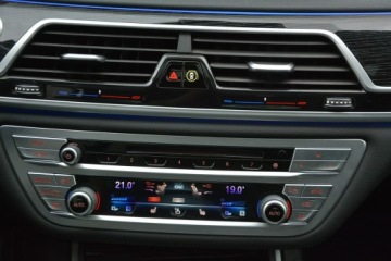 BMW Seria 7 G11-G12 2019 BMW 740 G11/12 3.0 Hybryda 386KM M-PAKIET, zdjęcie 28