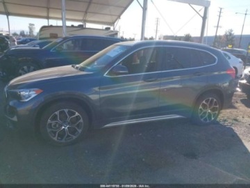 BMW X1 U11 2022 BMW X1 xDrive28i 2022 2.0 Benzyna 228KM, zdjęcie 2