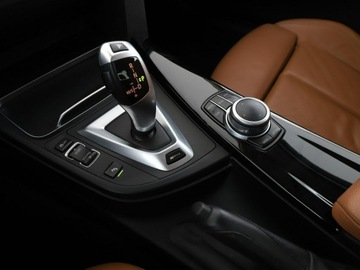 BMW Seria 3 F30-F31-F34 Limuzyna Facelifting 2.0 330e 252KM 2018 BMW 330 PHEV full LED skóra navi czujniki, zdjęcie 27