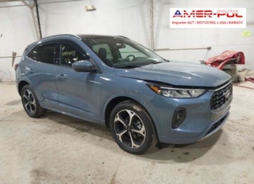 Ford Kuga III 2023 Ford Kuga 2023, 2.0L, 4x4, ST-LINE, od ubezpieczalni 2.0 Benzyna 250KM