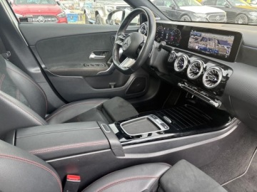 Mercedes Klasa A W177/V177 Sedan Facelifting 2.0 220 190KM 2023 Mercedes-Benz A 220, zdjęcie 15