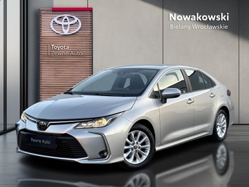 Toyota Corolla XII Sedan 1.5 VVT-i 125KM 2022 Toyota Corolla 1.5 Comfort Seria E21 (2019-) 1.5 C