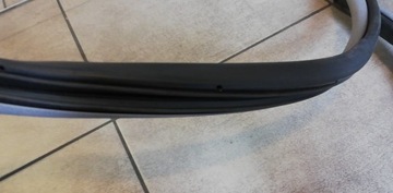 LAND CRUISER J90 TĚSNĚNÍ VNITŘNÍ OKNO LEVÝ