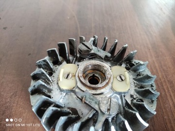 STIHL 030 AV MAGNETO KOŁO MAGNESOWE