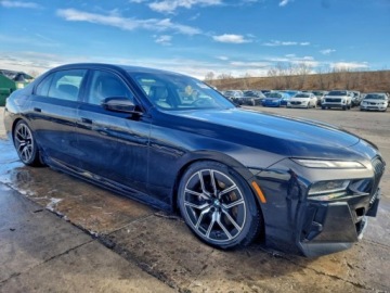 BMW Seria 7 G70 2025 BMW Seria 7 750xe 2025 3.0 Hybryda 389KM, zdjęcie 4