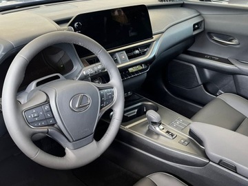 Lexus UX Crossover Facelifting 2.0 300h 199KM 2025 Od ręki - 300h F Sport 2.0 Hybrid Dynamic Force 199KM | Podgrzewane fotele!, zdjęcie 5