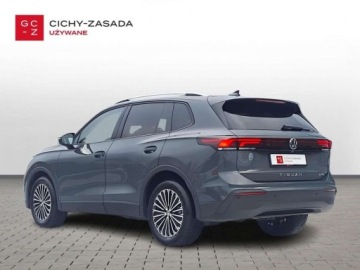 Volkswagen Tiguan II SUV Facelifting 1.5 TSI 150KM 2024 Volkswagen Tiguan serwis ASO 1.5TSI 150KM bezwypadkowy pakiety LED ACC IQd, zdjęcie 2