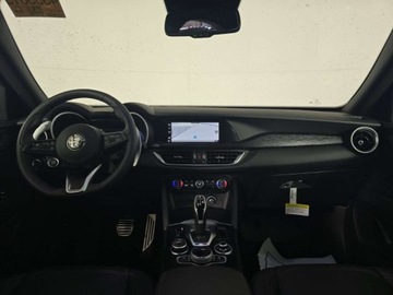 Alfa Romeo Stelvio SUV Facelifting 2023 2.0 GME Turbo 280KM 2024 Alfa Romeo Stelvio Sprint 2024 2.0l 2.0 Benzyna 280KM, zdjęcie 8